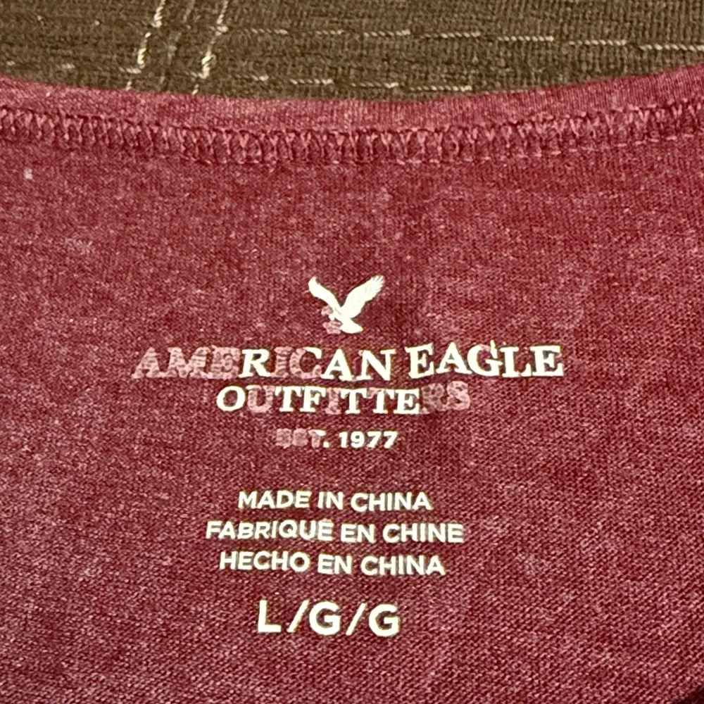AMERICAN EAGLE OUTFITTERS T-Shirt 🦅 - Picture 3 of 10